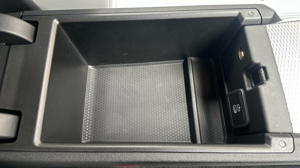 BMW M3 xDrive 530 Competition M 5dr Step Auto Petrol Estate - Image 64