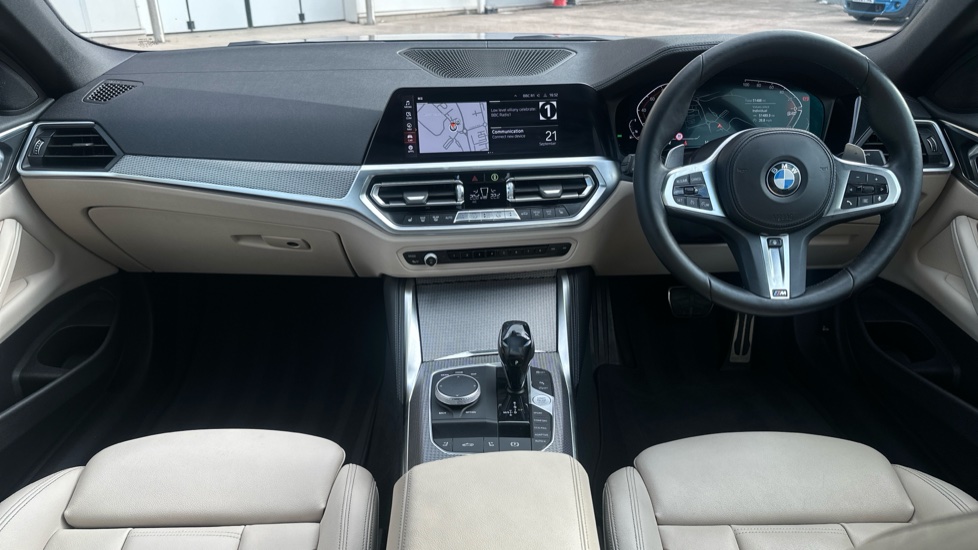 BMW 4 Series 420i M Sport 2dr Step Auto Petrol Convertible - Image 4