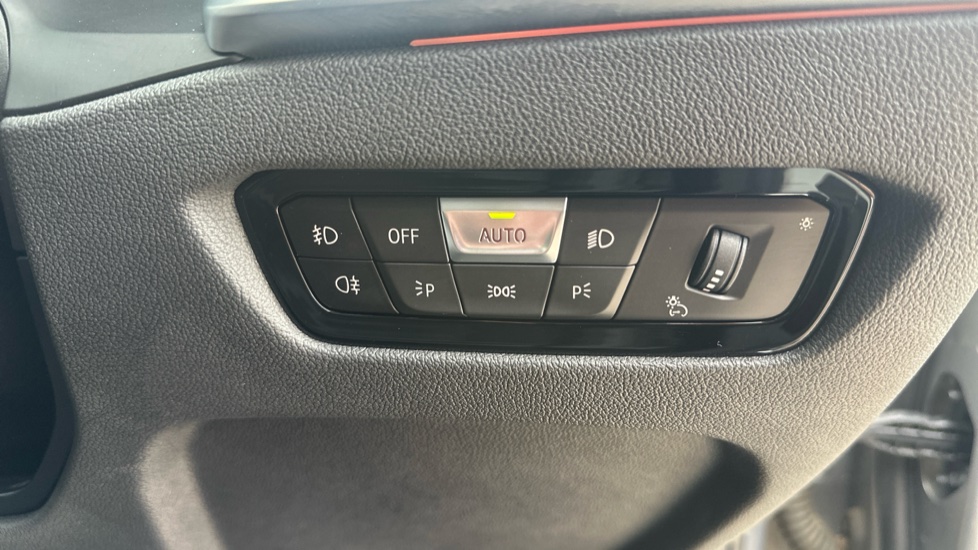 BMW 3 Series 320i M Sport Pro Edition 5dr Step Auto [Tech Pack] Petrol Estate - Image 33