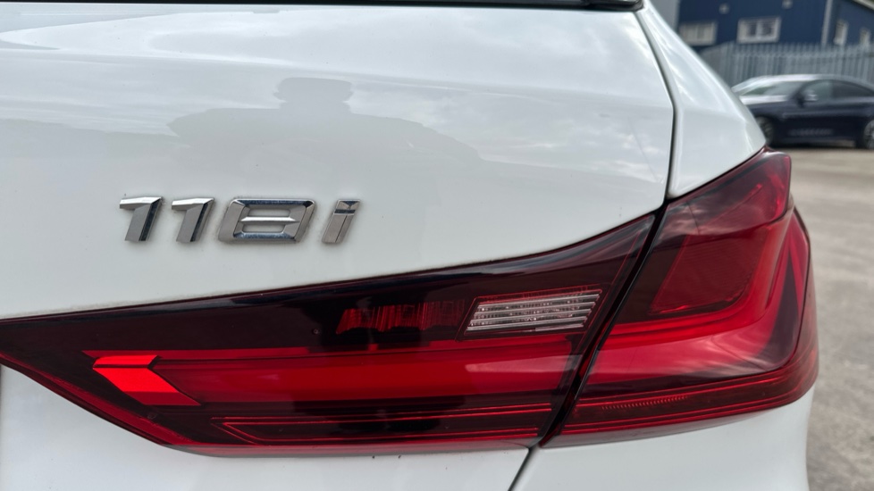 BMW 1 Series 118i [136] M Sport 5dr Step Auto [LCP/Pro/Tech pk] Petrol Hatchback - Image 22