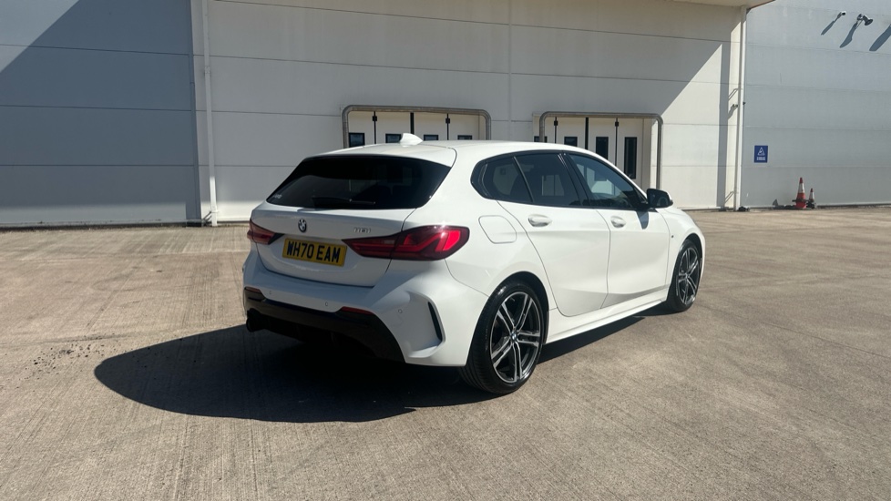 BMW 1 Series 118i M Sport 5dr Petrol Hatchback - Image 24