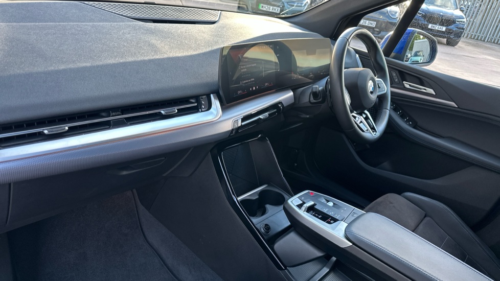 BMW 2 Series 220i MHT M Sport 5dr DCT Petrol Hatchback - Image 7