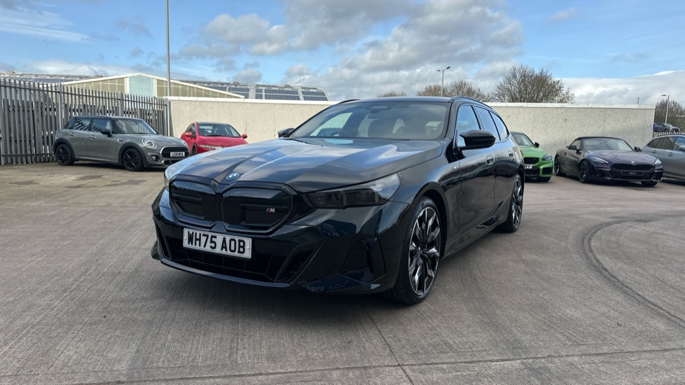 BMW i5 442kW M60 xDrive 84kWh 5dr Auto Electric Estate - Image 25
