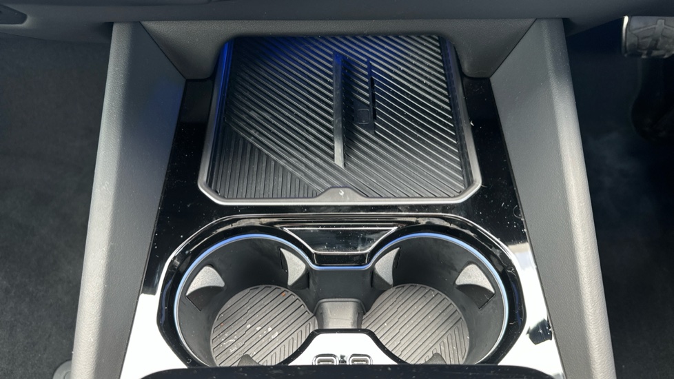 BMW i5 442kW M60 xDrive 84kWh 5dr Auto Electric Estate - Image 36