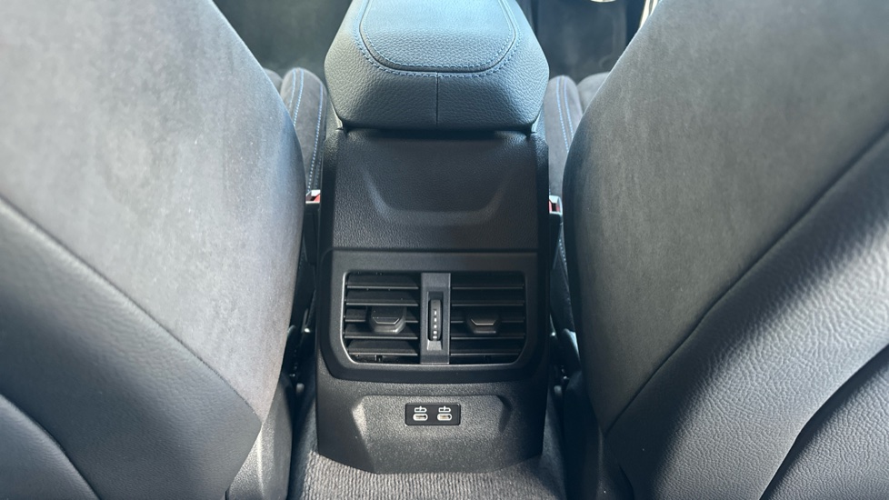 BMW 1 Series M135i xDrive 5dr Step Auto Petrol Hatchback - Image 27