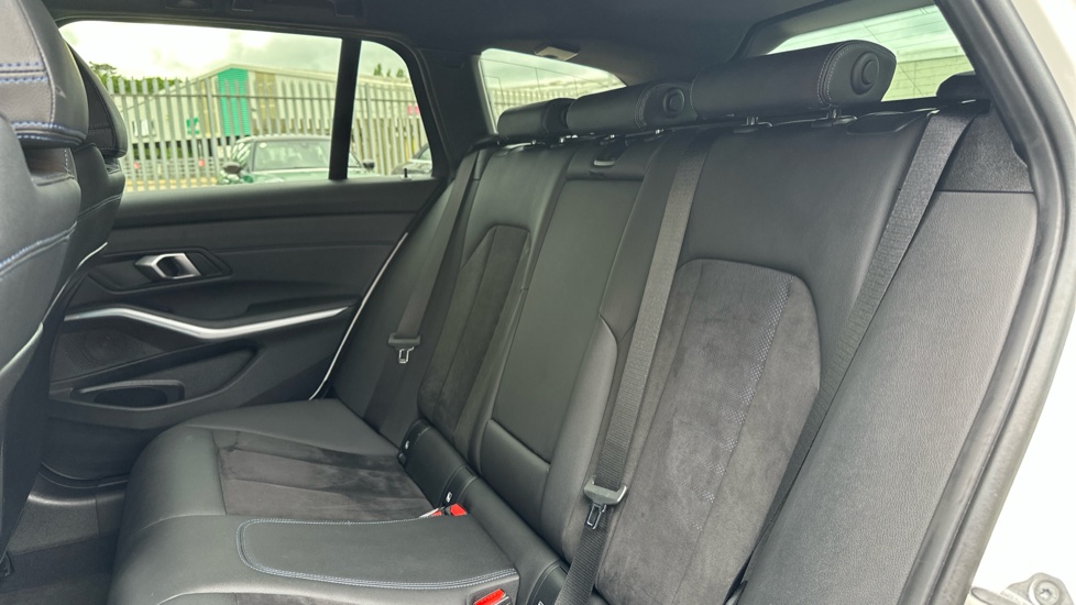 BMW 3 Series 330e xDrive M Sport 5dr Step Auto Estate - Image 12