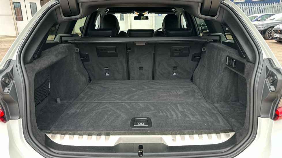 BMW 3 Series 330e xDrive M Sport 5dr Step Auto Estate - Image 13