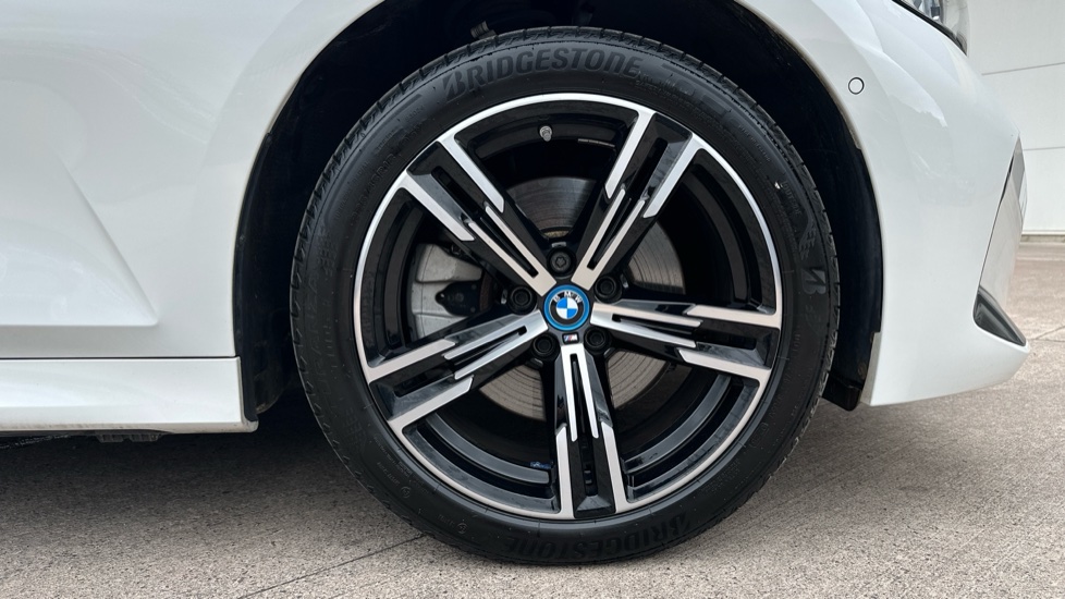BMW 3 Series 330e xDrive M Sport 5dr Step Auto Estate - Image 14