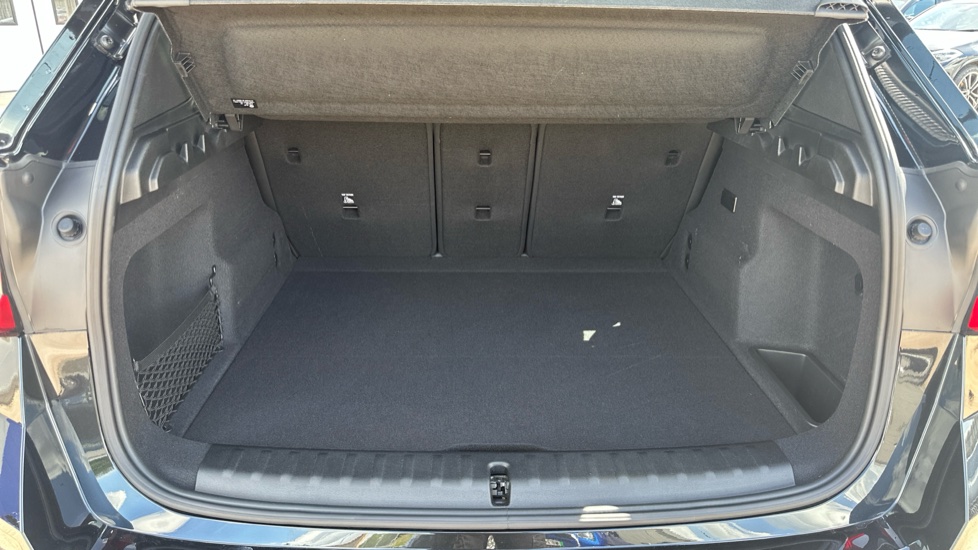 BMW iX1 150kW eDrive20 M Sport 65kWh 5dr Auto Electric Estate - Image 13