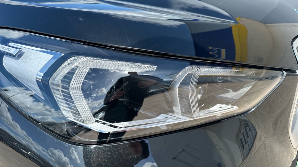 BMW iX1 150kW eDrive20 M Sport 65kWh 5dr Auto Electric Estate - Image 23