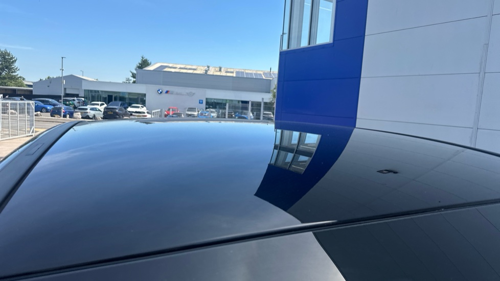 BMW iX 385kW xDrive50 M Sport 111.5kWh 5dr Auto Electric Estate - Image 21