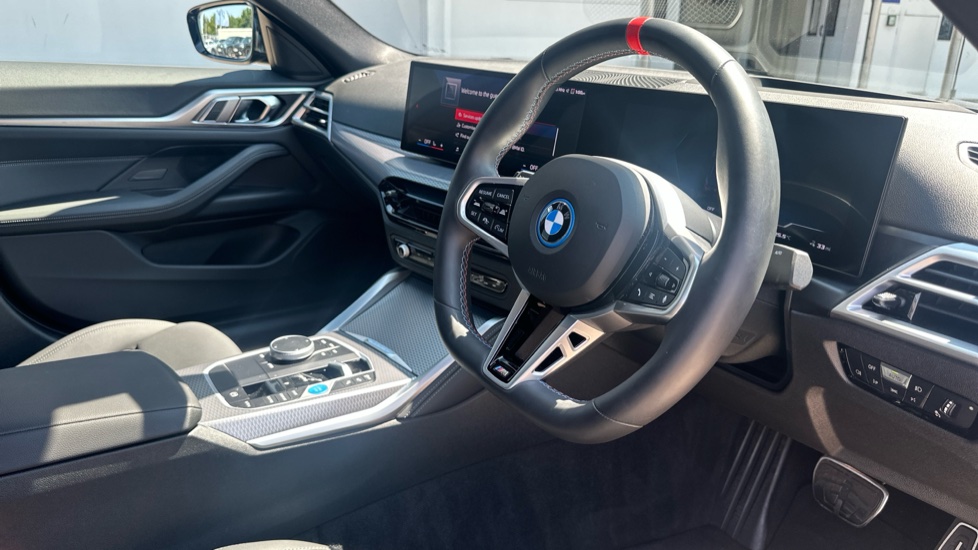 BMW i4 400kW M50 83.9kWh 5dr Auto Electric Hatchback - Image 6