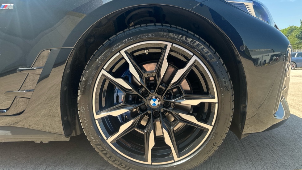 BMW i4 400kW M50 83.9kWh 5dr Auto Electric Hatchback - Image 14
