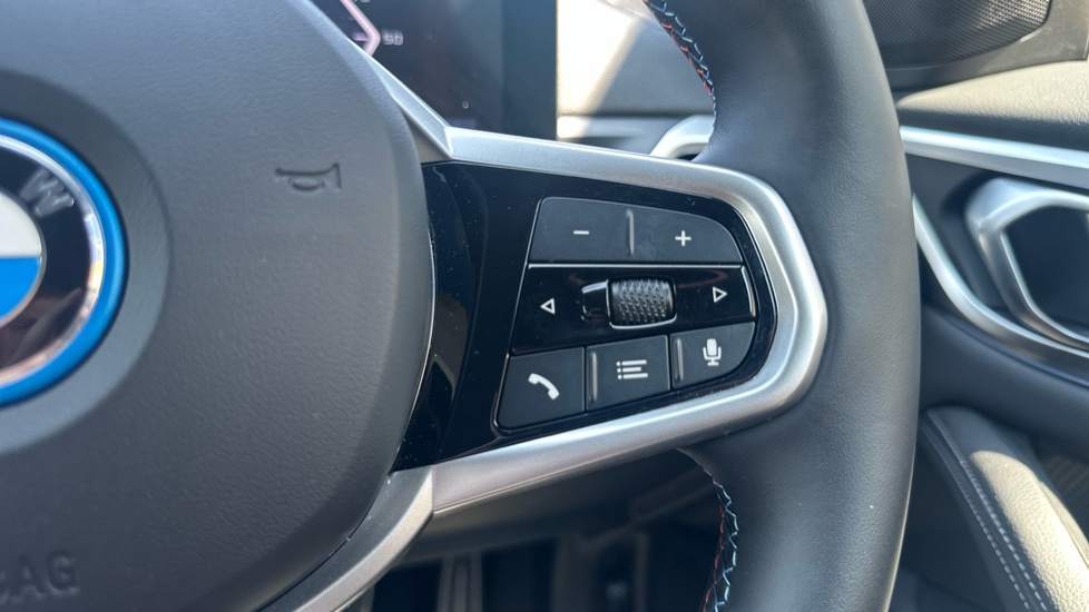 BMW i4 400kW M50 83.9kWh 5dr Auto Electric Hatchback - Image 18