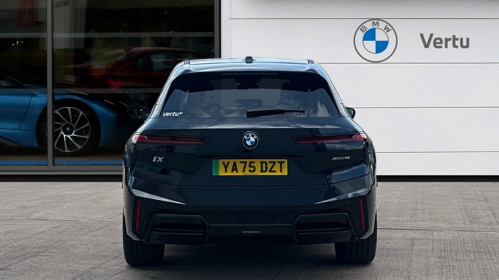 BMW iX 300kW xDrive45 M Sport 101kWh 5dr Auto [Tech] Electric Estate - Image 15