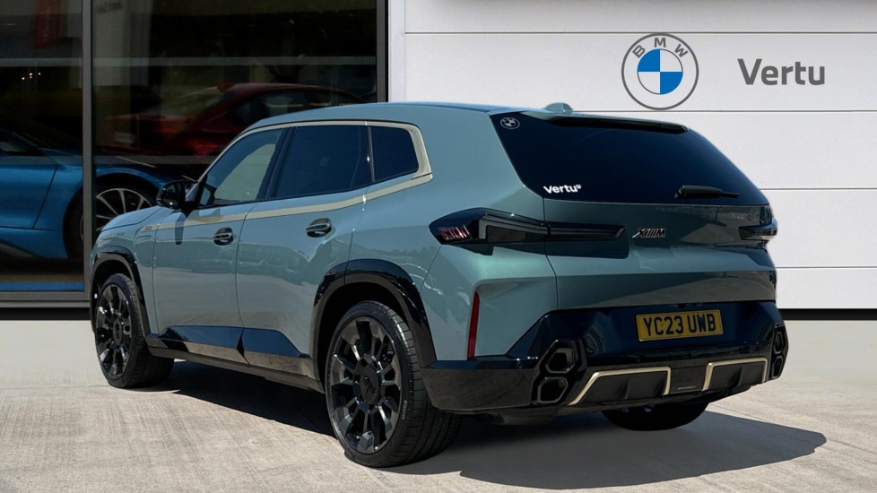 BMW XM 5dr Auto Estate - Image 2