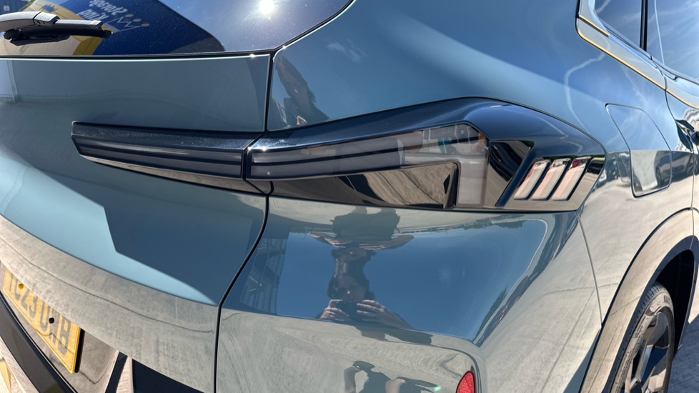 BMW XM 5dr Auto Estate - Image 22