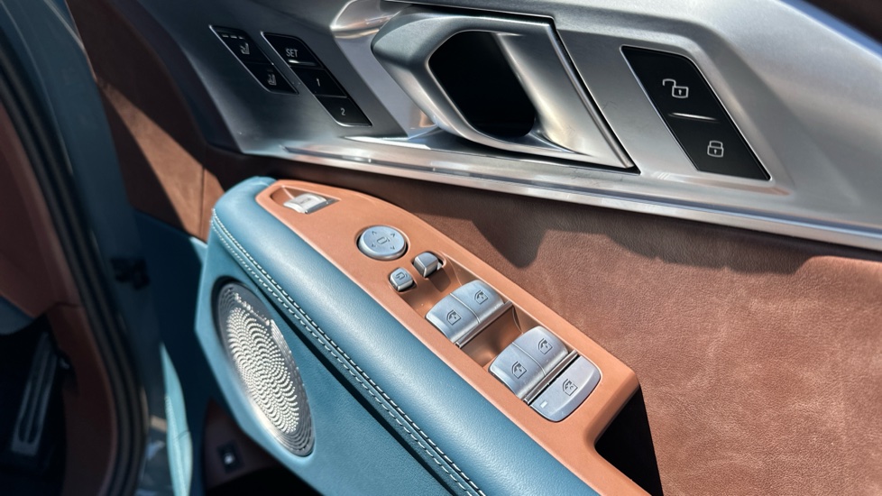 BMW XM 5dr Auto Estate - Image 39