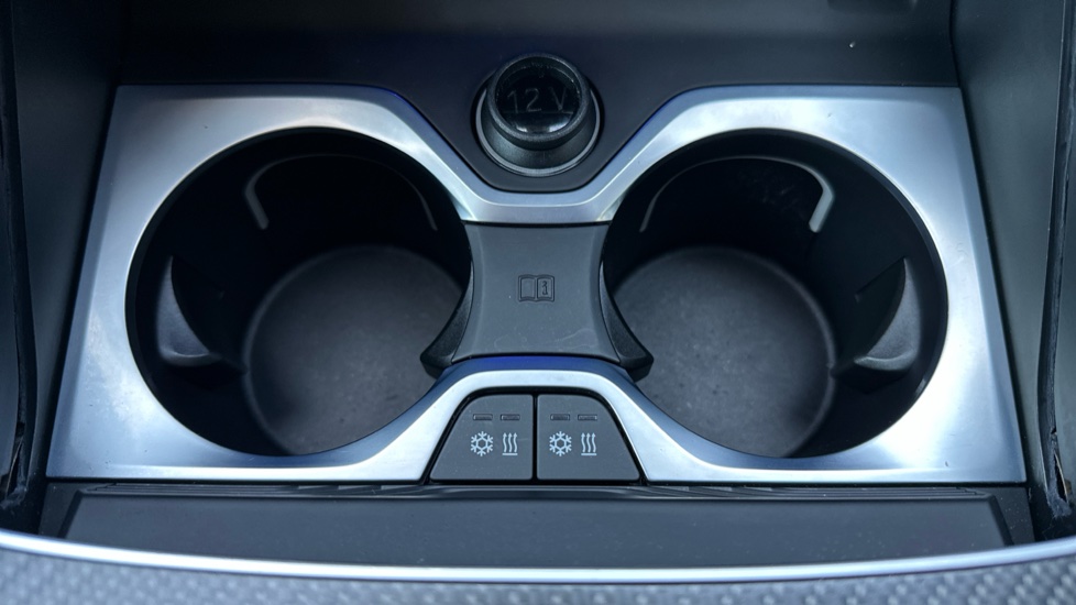BMW XM 5dr Auto Estate - Image 78