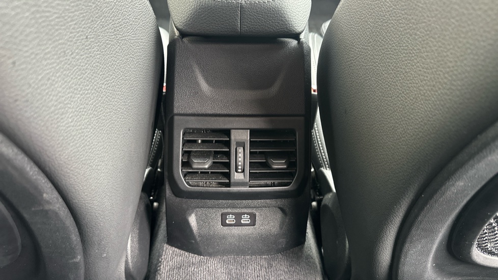 BMW 1 Series 118i M Sport 5dr Step Auto Petrol Hatchback - Image 28