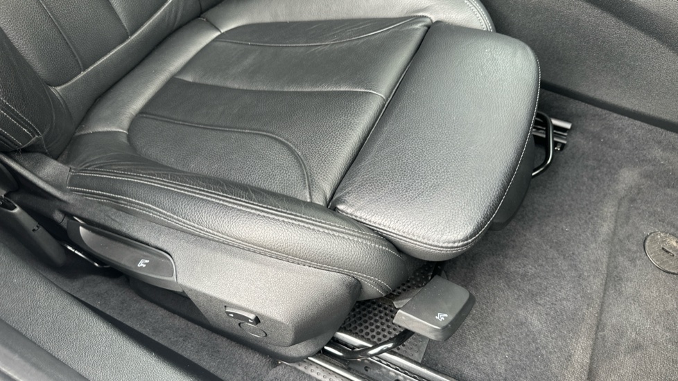 BMW 1 Series 118i M Sport 5dr Step Auto Petrol Hatchback - Image 30