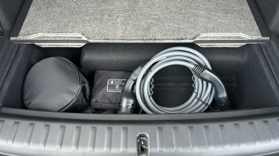 BMW iX1 150kW eDrive20 M Sport 65kWh 5dr Auto Electric Estate - Image 31