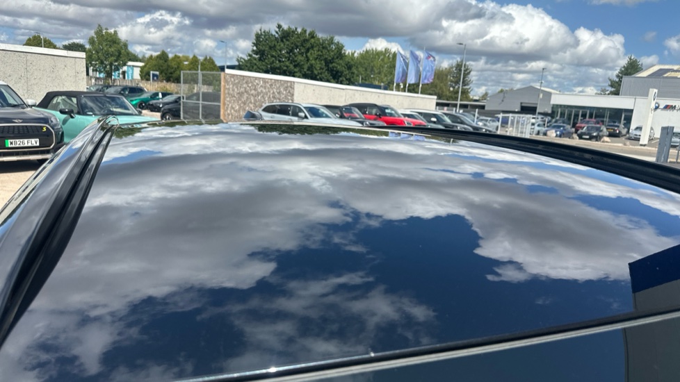 BMW 3 Series 330e 22.3 kWh M Sport 5dr Step Auto Estate - Image 21