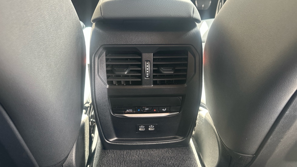 BMW 3 Series 330e 22.3 kWh M Sport 5dr Step Auto Estate - Image 31