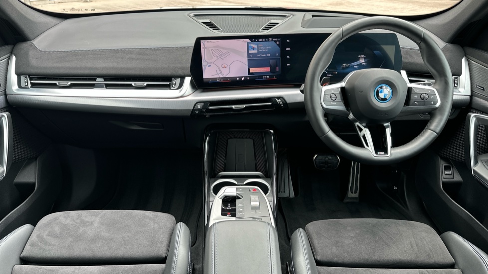 BMW iX1 150kW eDrive20 M Sport 65kWh 5dr Auto Electric Estate - Image 4