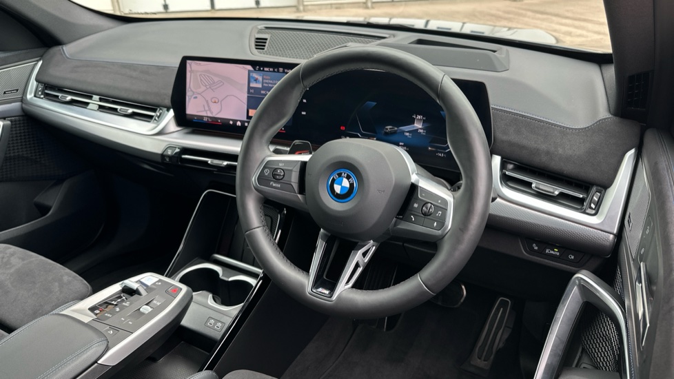 BMW iX1 150kW eDrive20 M Sport 65kWh 5dr Auto Electric Estate - Image 6