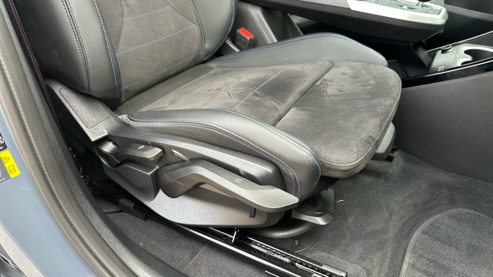 BMW iX1 150kW eDrive20 M Sport 65kWh 5dr Auto Electric Estate - Image 33