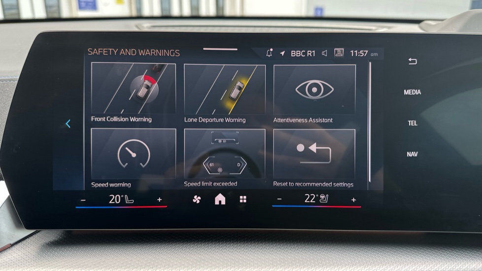 BMW iX1 150kW eDrive20 M Sport 65kWh 5dr Auto Electric Estate - Image 39