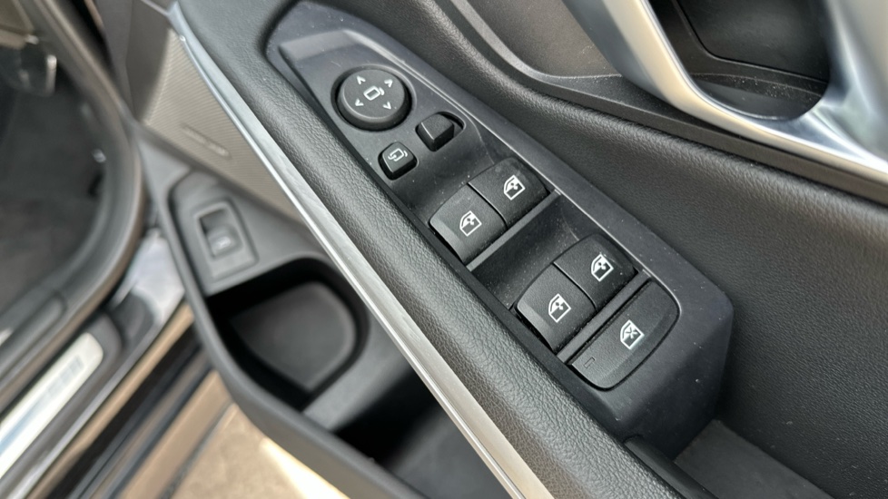 BMW 3 Series 320i M Sport 4dr Step Auto Petrol Saloon - Image 30