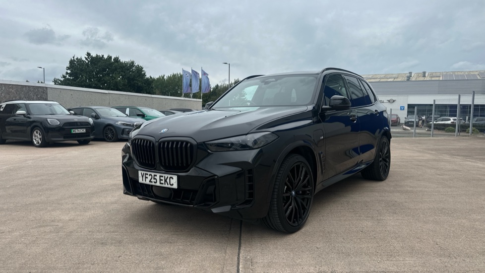 BMW X5 xDrive50e M Sport 5dr Auto Estate - Image 25