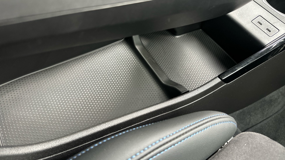 BMW X1 sDrive 20i MHT M Sport 5dr Step Auto Petrol Estate - Image 35