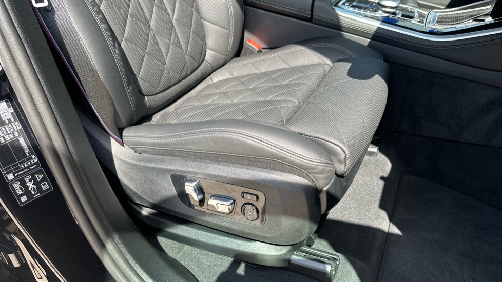 BMW X5 xDrive30d MHT M Sport 5dr Auto Diesel Estate - Image 36