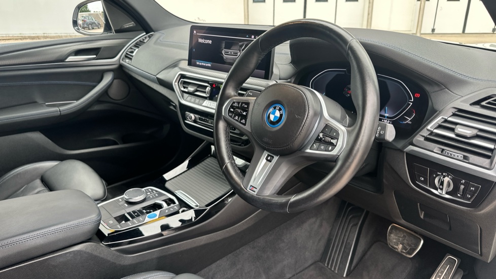 BMW iX3 210kW M Sport Pro 80kWh 5dr Auto Electric Estate - Image 6