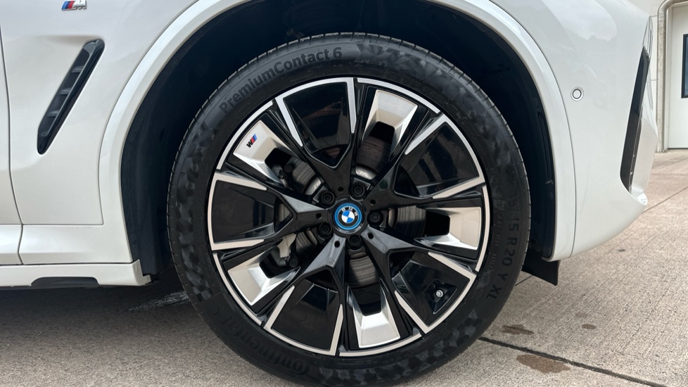 BMW iX3 210kW M Sport Pro 80kWh 5dr Auto Electric Estate - Image 14