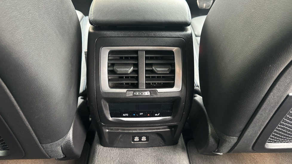 BMW iX3 210kW M Sport Pro 80kWh 5dr Auto Electric Estate - Image 30