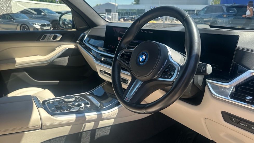 BMW X5 xDrive50e M Sport 5dr Auto Estate - Image 6