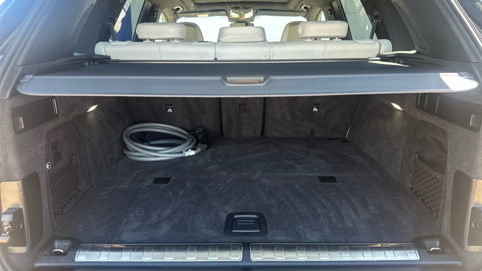 BMW X5 xDrive50e M Sport 5dr Auto Estate - Image 13