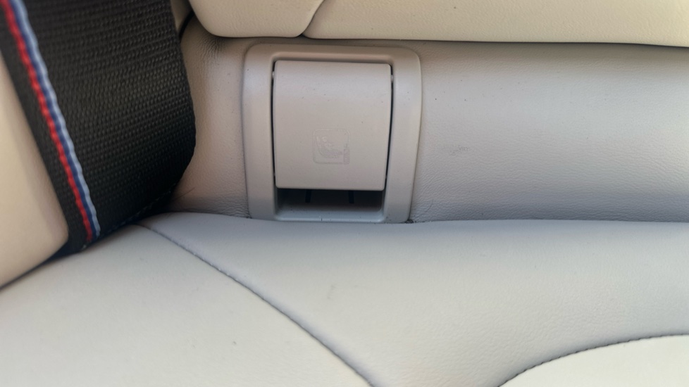 BMW X5 xDrive50e M Sport 5dr Auto Estate - Image 30