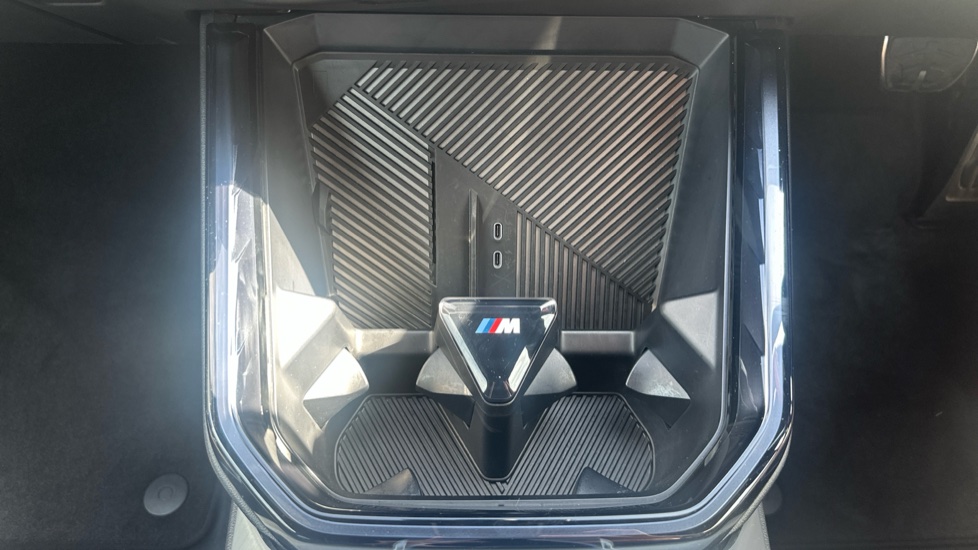BMW X3 M50 xDrive 5dr Auto Petrol Estate - Image 33
