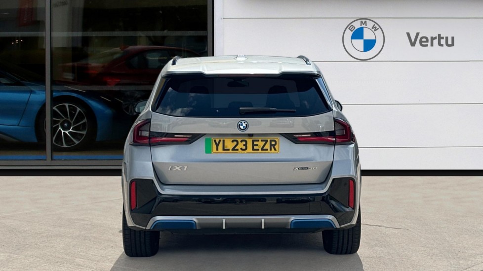 BMW iX1 230kW xDrive30 M Sport 65kWh 5dr Auto Electric Estate - Image 15