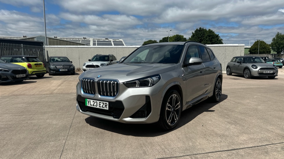 BMW iX1 230kW xDrive30 M Sport 65kWh 5dr Auto Electric Estate - Image 25