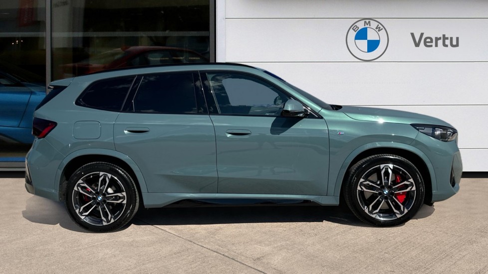 BMW X1 sDrive 18d M Sport 5dr [Tech Plus Pack] Step Auto Diesel Estate - Image 3
