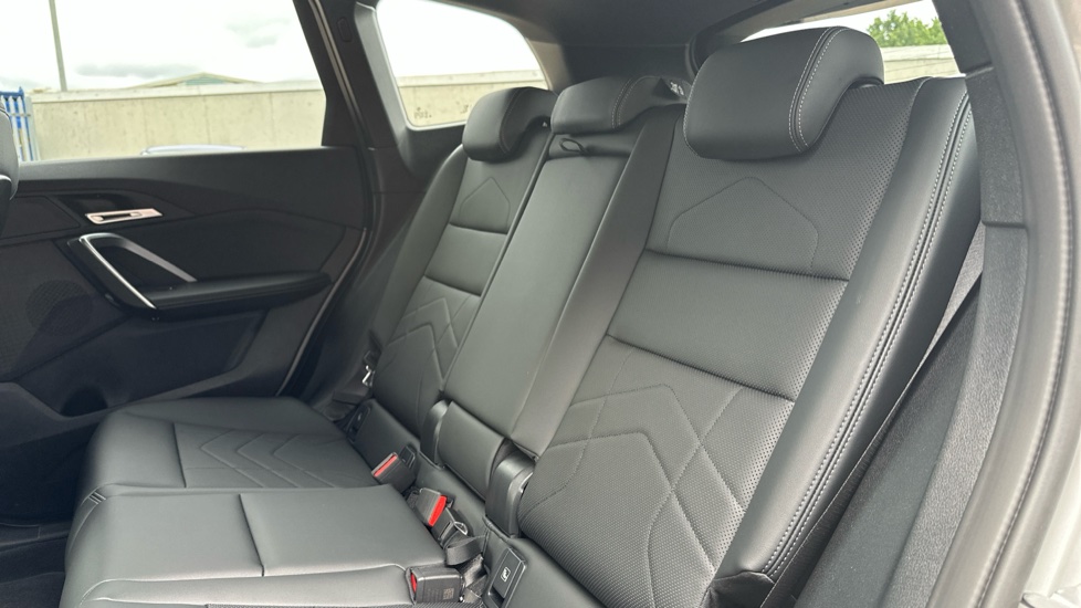 BMW iX1 230kW xDrive30 M Sport 65kWh 5dr Auto Electric Estate - Image 12