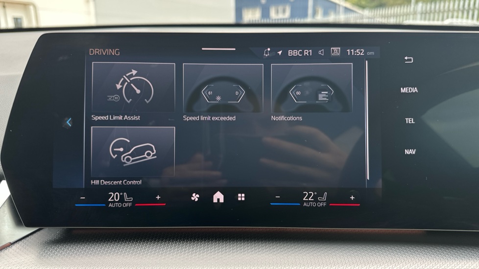 BMW iX1 230kW xDrive30 M Sport 65kWh 5dr Auto Electric Estate - Image 41