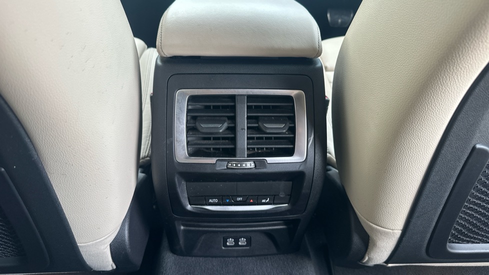 BMW iX3 210kW M Sport Pro 80kWh 5dr Auto Electric Estate - Image 30