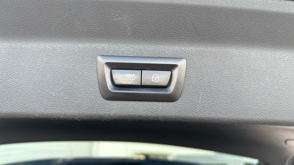 BMW iX3 210kW M Sport Pro 80kWh 5dr Auto Electric Estate - Image 30